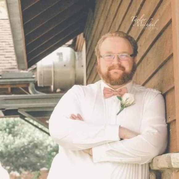 Meet your Posher, Andrew - Picture 1 of 1